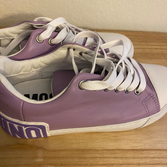 Moschino Women\'s Purple Sneakers (8)